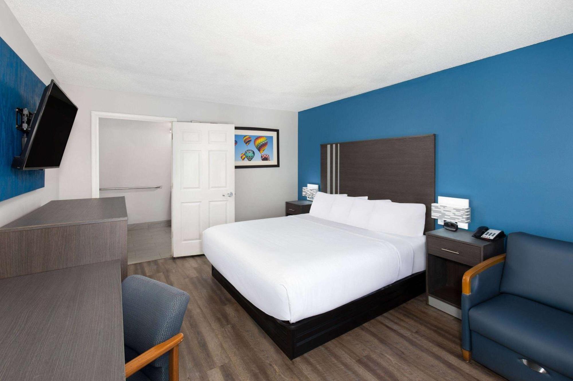 Hotel Baymont By Wyndham Selma Exterior foto