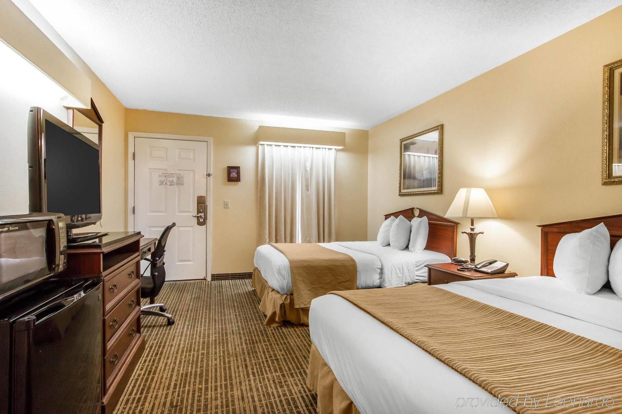 Hotel Baymont By Wyndham Selma Exterior foto
